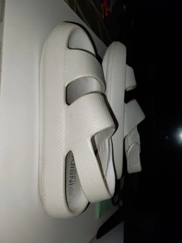 Sandalias blancas