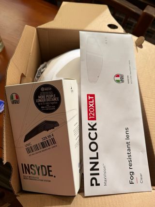 Casco AGV K7 talla M + Intercom Cardo Insyde