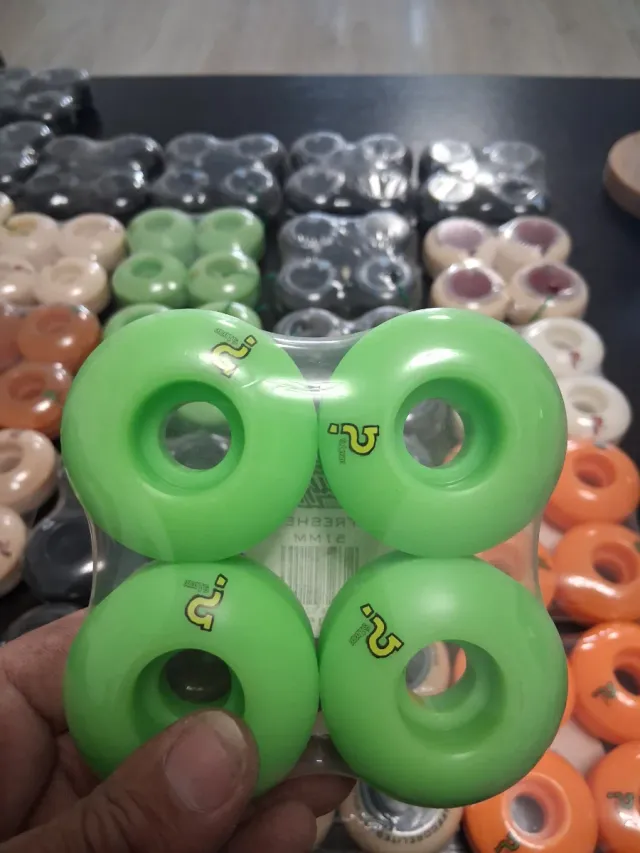 Ruedas de Skateboard ENUFF CORE LITES