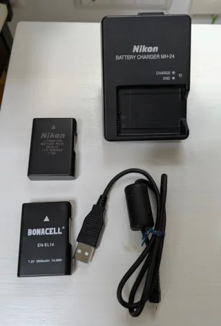 NIKON D3200 - KIT PROFESIONAL COMPLETO.