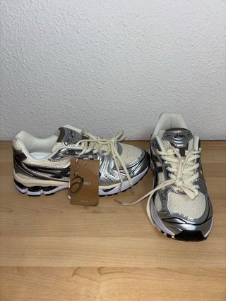 Asics Gel-Kayano 14 Plata/Blanco