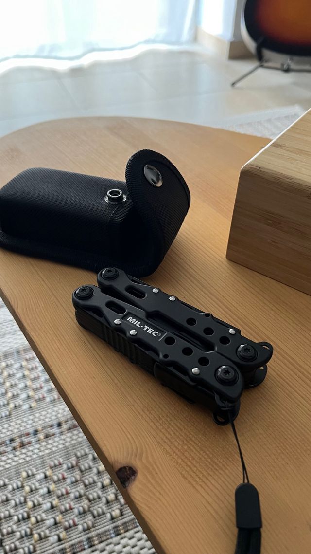 Alicate Multiusos MIL-TEC Negro