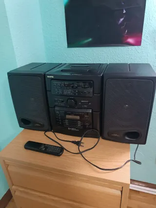 Minicadena Sony Negra