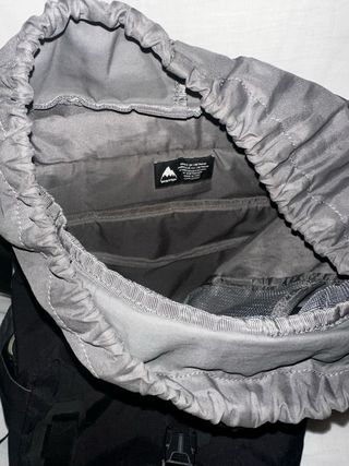 Mochila Burton Tinder 2.0 30L Negra