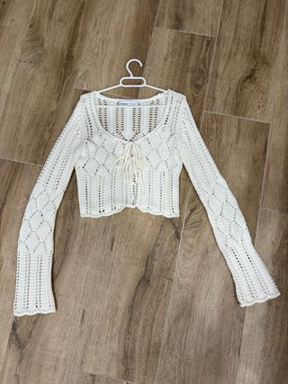 Chaqueta crochet blanca Bershka