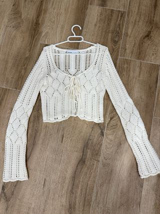 Chaqueta crochet blanca Bershka