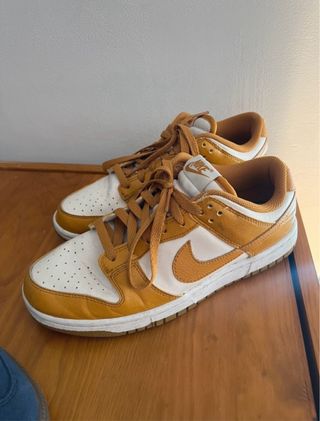 Nike Dunk Naranja y Blanco