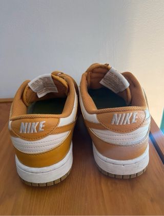 Nike Dunk Naranja y Blanco