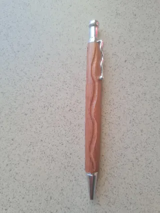 Penna artigianale in legno