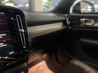 Volvo XC40 1.5 T3 R-Design