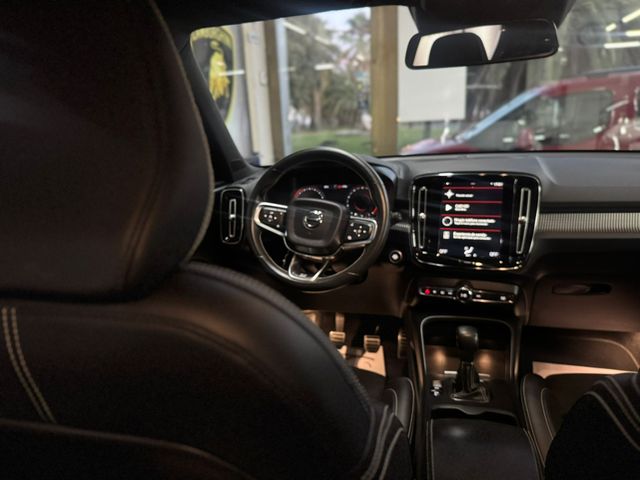 Volvo XC40 1.5 T3 R-Design