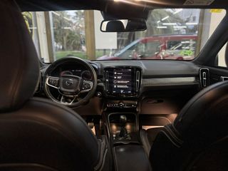 Volvo XC40 1.5 T3 R-Design
