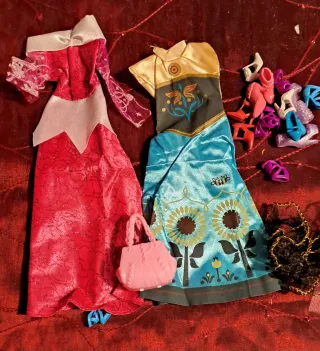 Set abiti eleganti  pelliccia con scarpette barby