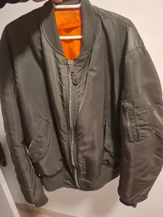 Chaqueta Bomber MA1 verde y Naranja