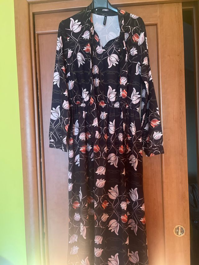 Vestito lungo floreale maniche lunghe