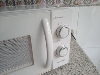 Microondas Grunkel Blanco