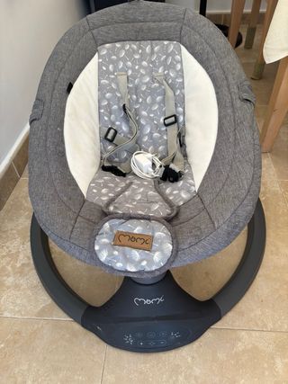 Mecedora Momi gris y blanca