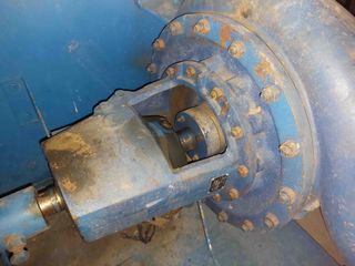 Bomba centrifuga aspiración tractor.