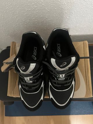 bambas Asics Gel NYC Negras