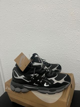 bambas Asics Gel NYC Negras