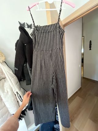 Mono elegante rayas negro y plata