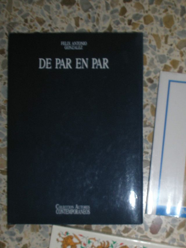Libro poesia De par en par