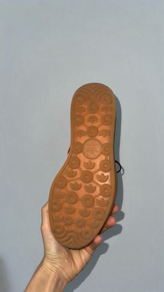 Adidas Gazelle plataforma marrón y rosa