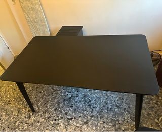 Mesa IKEA Lisabo Negro buen estado