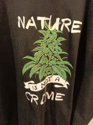 Camiseta Nature Is Not A Crime Talla XL