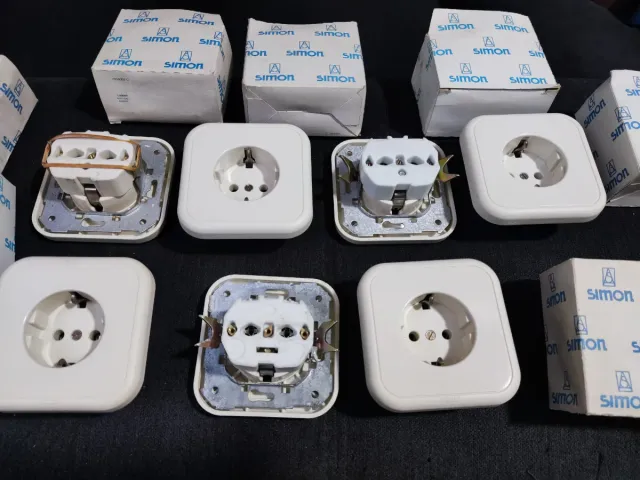 Enchufe Simon 31 Mecanismo Cerámico