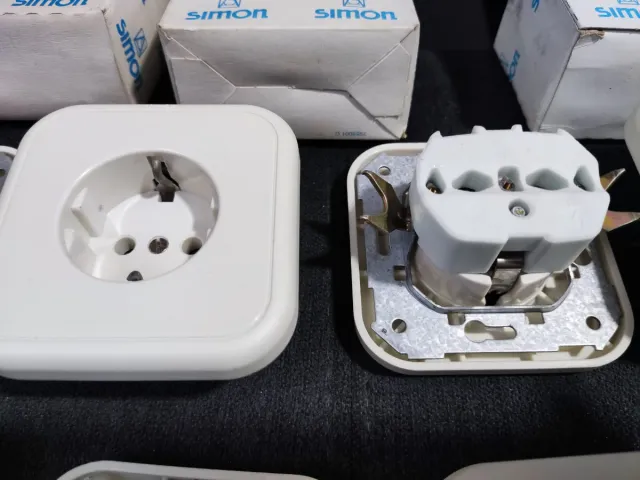 Enchufe Simon 31 Mecanismo Cerámico