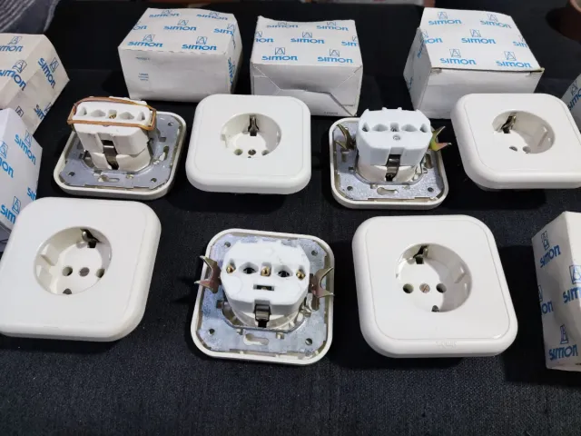 Enchufe Simon 31 Mecanismo Cerámico