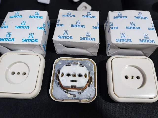 Enchufe Simon 31 Mecanismo Cerámico