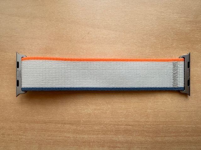 Apple Watch ULTRA 49mm Orange/Beige Trail Loop S/M