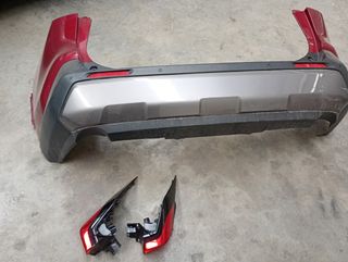 Toyota RAV4 faros traseros