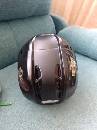 Casco de hockey CCM negro