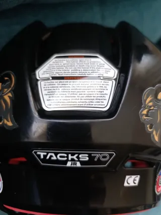 Casco de hockey CCM negro