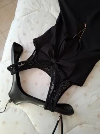 Vestitino nero con pizzo