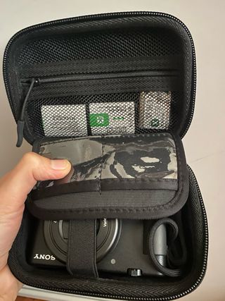 Sony ZV1 con funda y 4 baterías