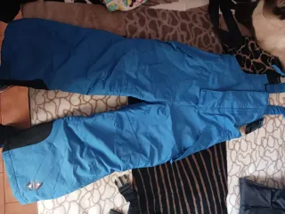 Pantalón de nieve azul T. 98/104 cm