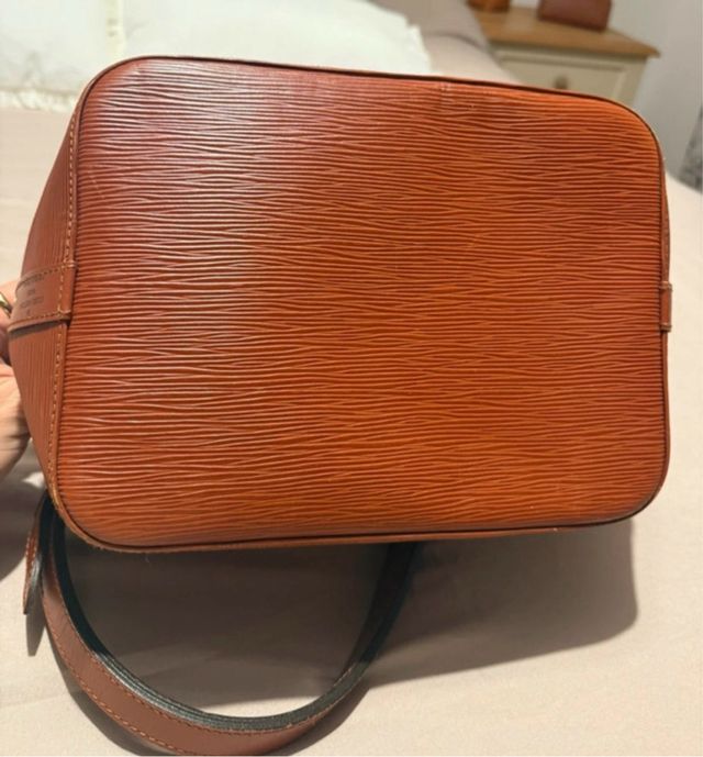 Bolso Louis Vuitton Epi Cuero Marrón