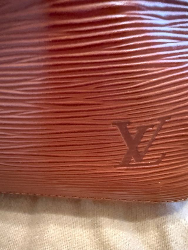 Bolso Louis Vuitton Epi Cuero Marrón