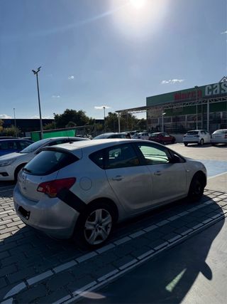 Opel Astra 2013