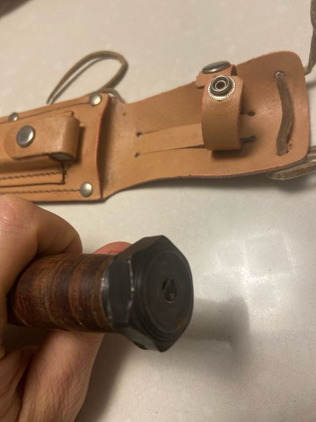 Coltellino da collezione in cuoio