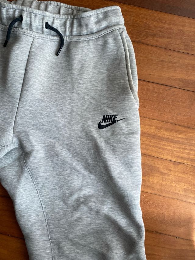 Pantalon Nike Tech Talla L Junior Gris