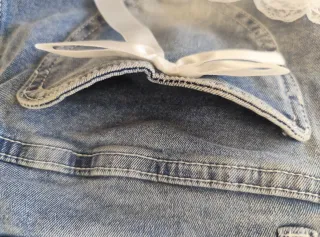 Shorts vaqueros coquette con encaje