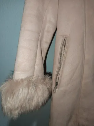 Chaquetón antelina rosa cuello pelo