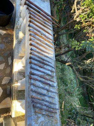 Clavos rústicos antiguos de forja