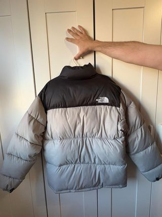 Cazadora The North Face Negra y Gris