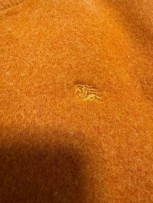 Jersey Burberry V-Neck Naranja vintage.